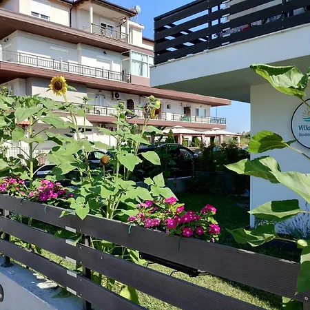 Olympia بيت ضيافة Paralía