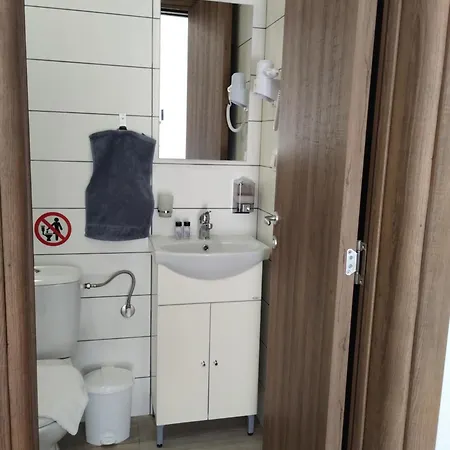 招待所 Olympia 3*